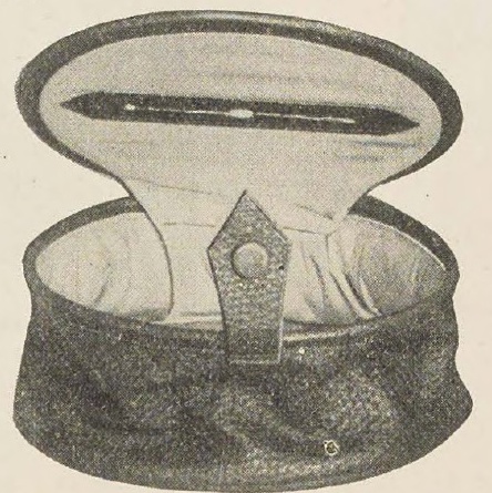 Catalog evidence for Collapsible Collar Bag