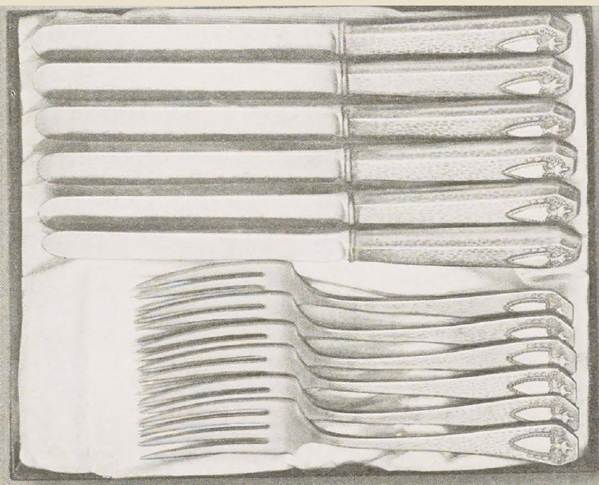 Catalog evidence for 1847 Rogers Bros. Heraldic — Six Hollow Handle Medium Knives and Six Flat Handle Medium Forks