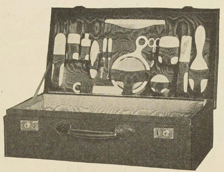 Catalog evidence for Ladies’ Featherweight Case