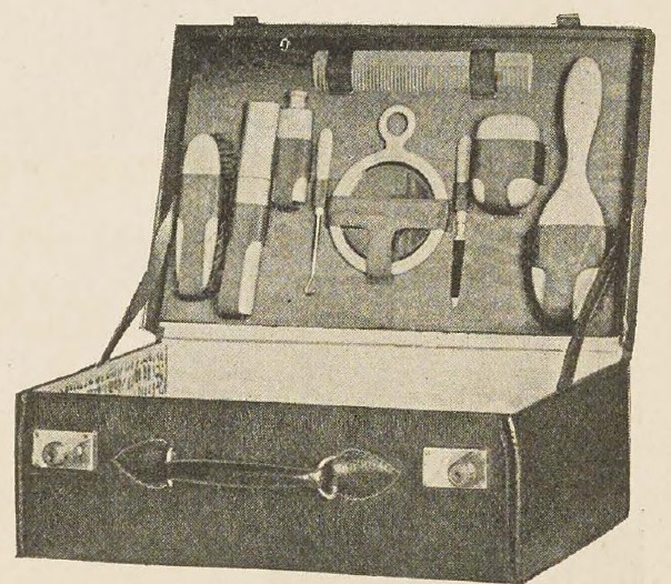 Catalog evidence for Ladies’ Featherweight Case