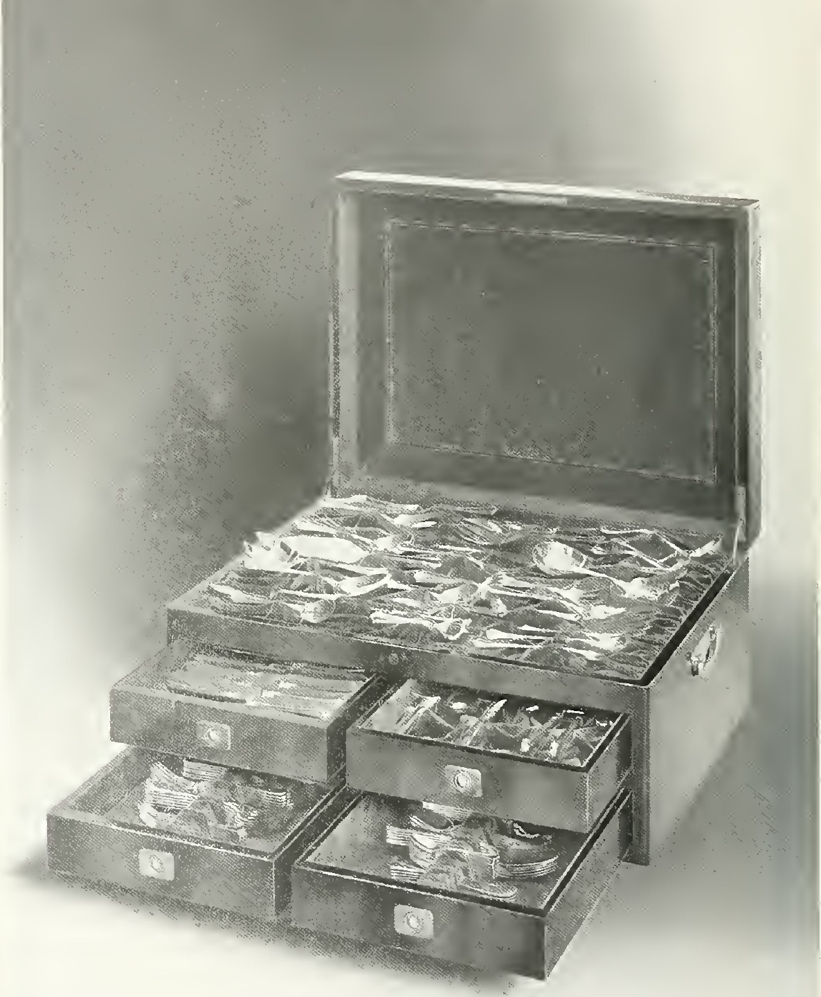 Catalog evidence for Silver storage chest / furniture · No. 126